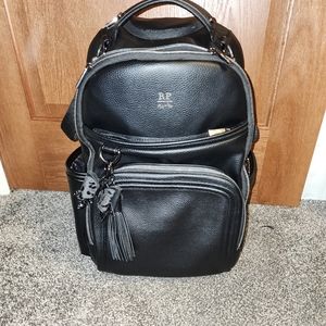 Itzy Ritzy x Rachel Parcell Black boss plus backpack